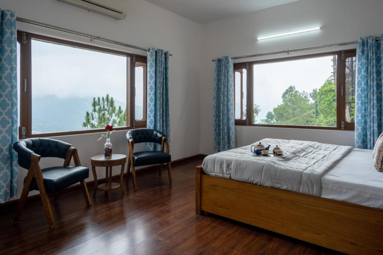 Villa Woodside Meadows By Veo - Part Of Stayvista Kasauli Exterior photo